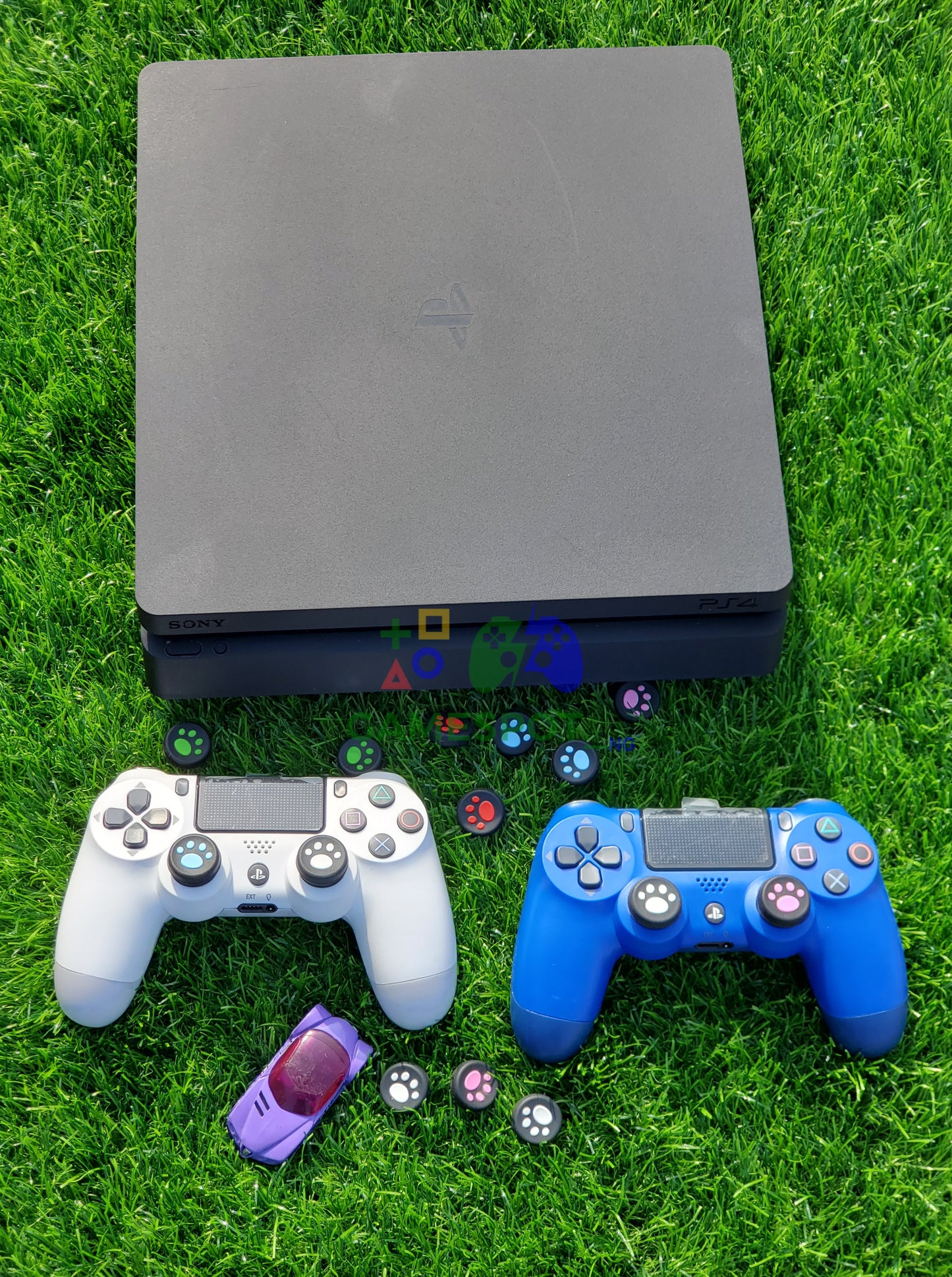 PlayStation 4 Slim + Installed Games