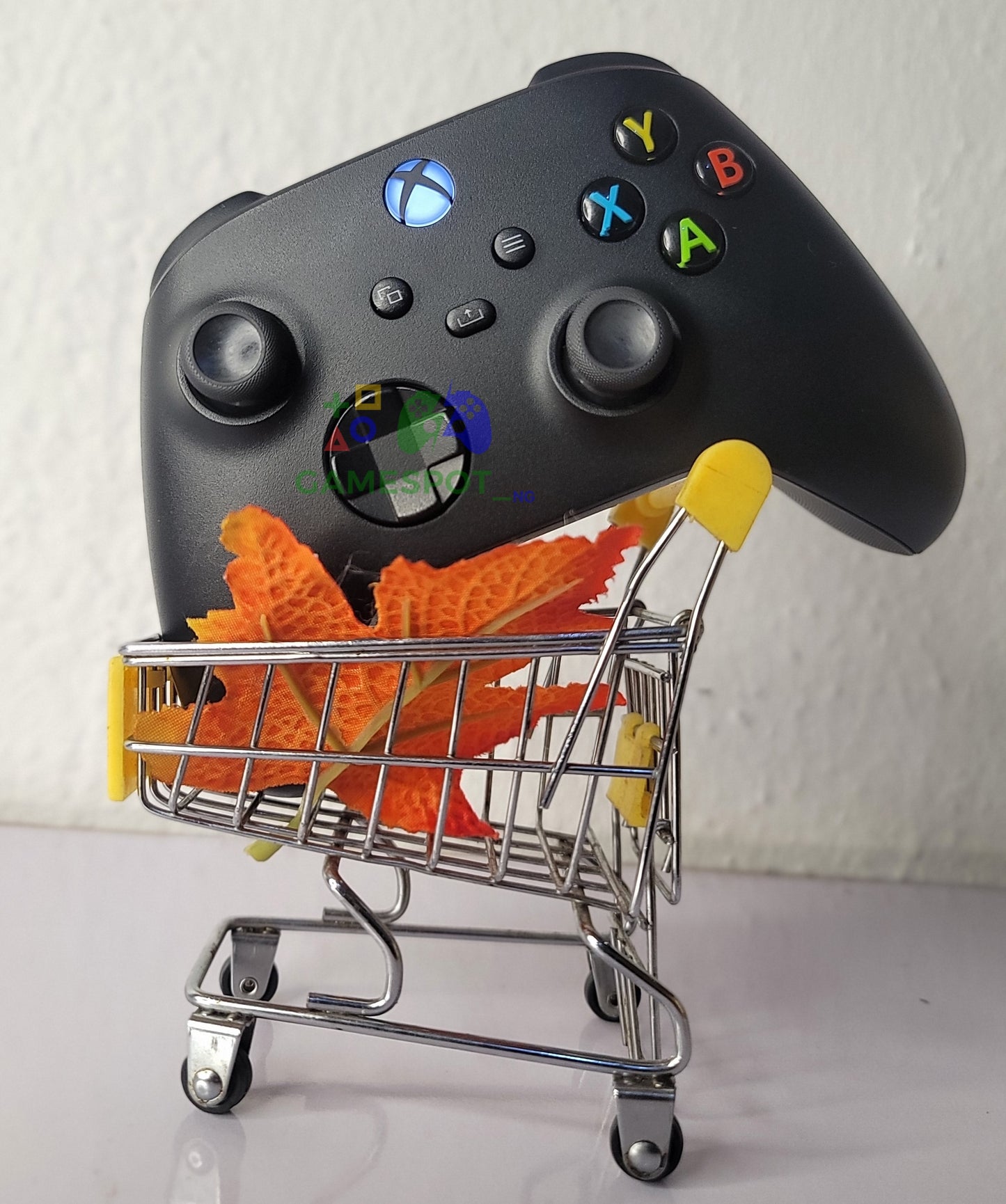 Black Xbox Series S/X Controller( Pre-owned )