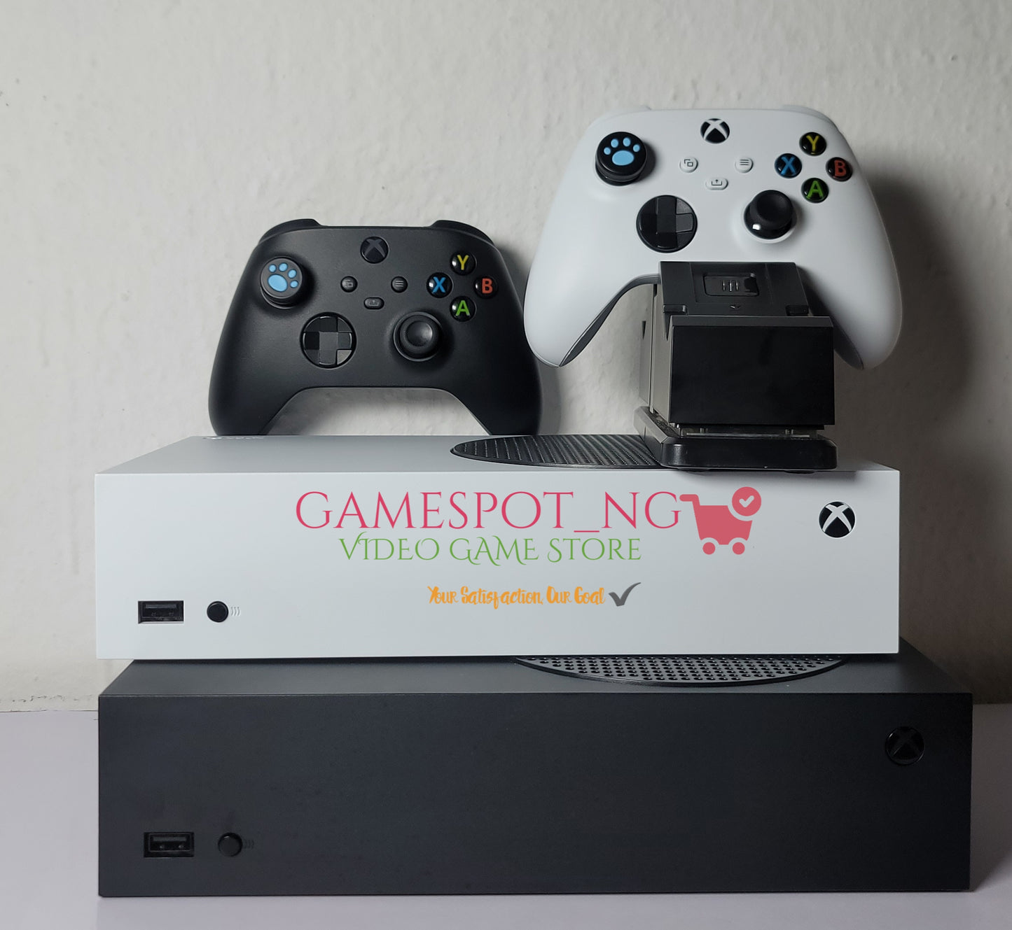 1TB Black Xbox Series S, 10+ installed games of Choice & a Series Controller PROMO SALES