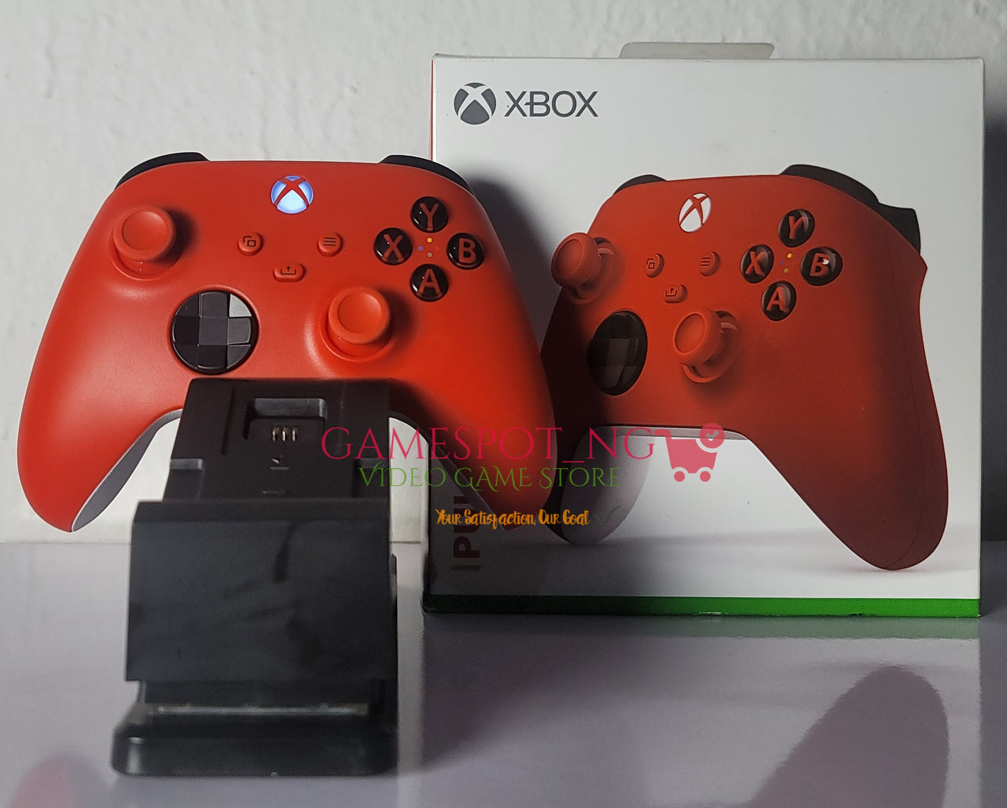 Black Xbox Series S/X Controller( Pre-owned )
