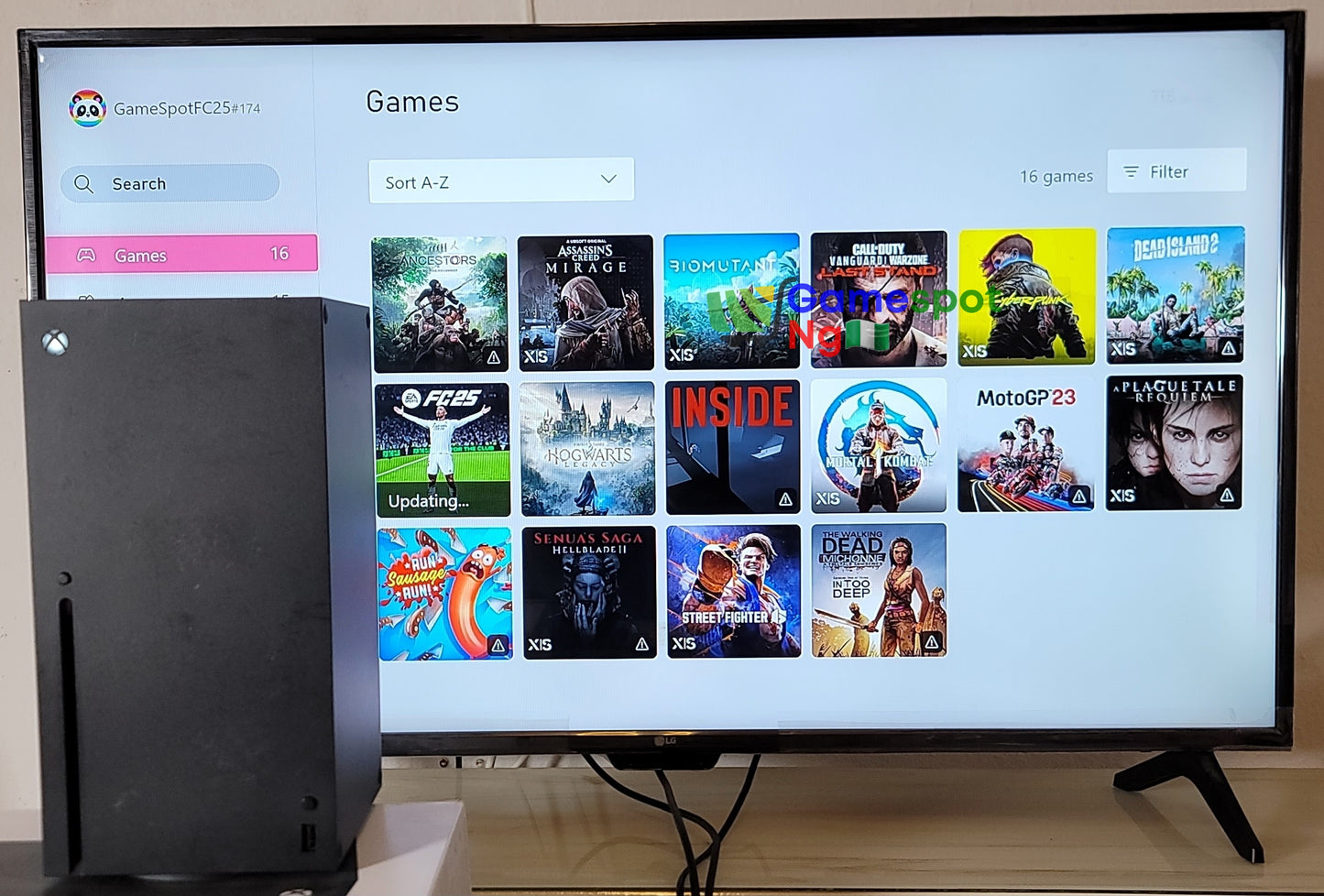 Xbox Series X, 1 controller & 15 Preinstalled Games