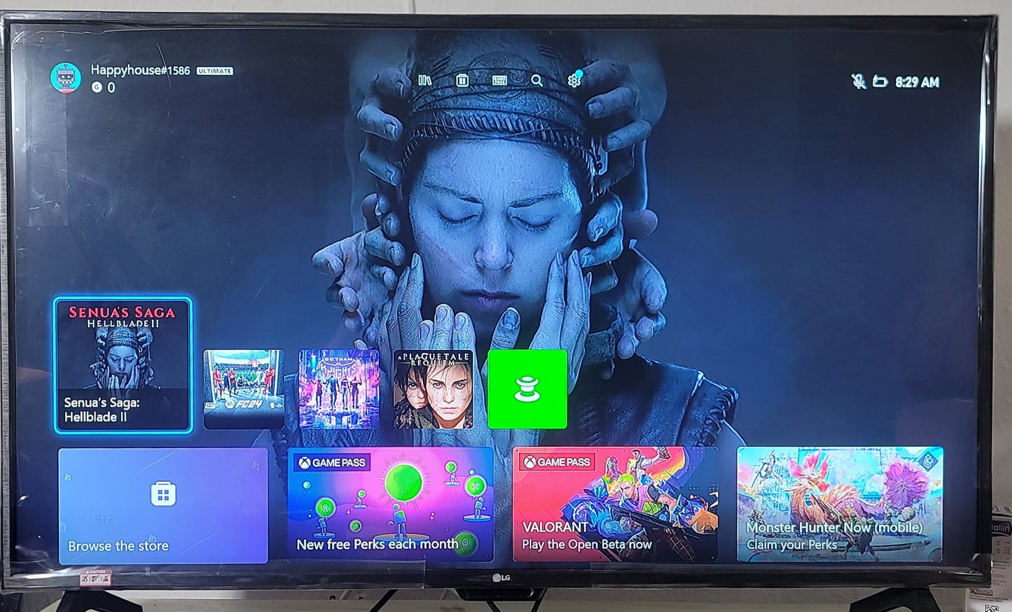 Xbox Series X, 1 controller & 15 Preinstalled Games