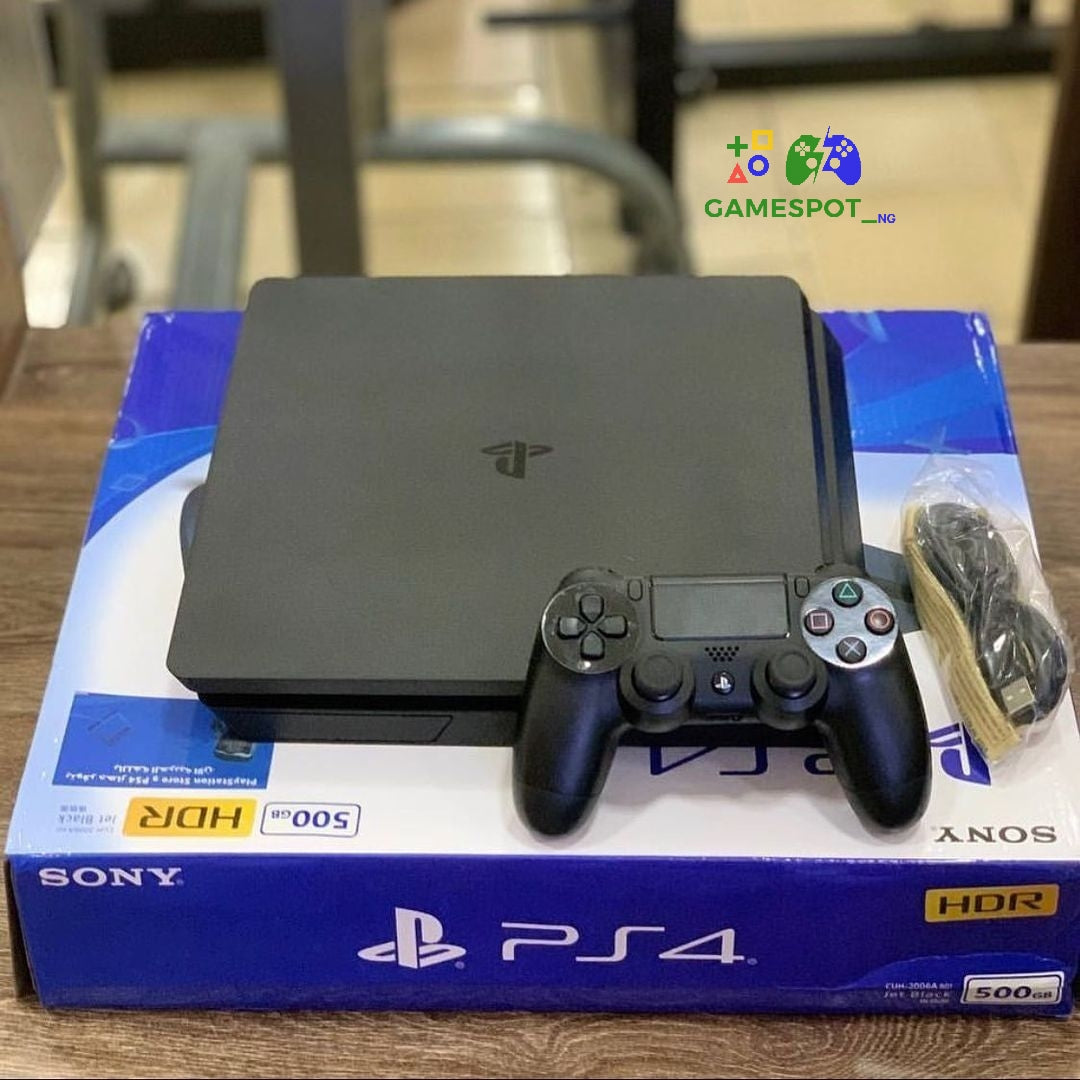 Uk Used PS4 Slim, 2 Pads & Pre-installed Games