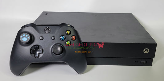 Xbox One X + 15 Installed Games + 1 PAD